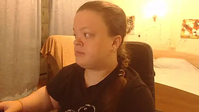 Snapshot of Janiffer_MiMi chatting on January 2025 07:04:01 PM Janiffer MiMi online show from January 2025 07:04:01 PM
