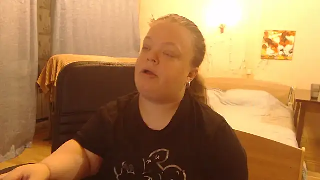 Snapshot of Janiffer_MiMi chatting on January 2025 10:06:01 PM Janiffer MiMi online show from January 2025 10:06:01 PM
