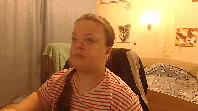 Snapshot of Janiffer_MiMi chatting on February 2025 07:31:02 PM Janiffer MiMi online show from February 2025 07:31:02 PM