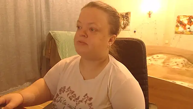 Snapshot of Janiffer_MiMi chatting on February 2025 05:49:02 PM Janiffer MiMi online show from February 2025 05:49:02 PM