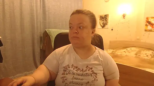 Snapshot of Janiffer_MiMi chatting on February 2025 08:52:02 PM Janiffer MiMi online show from February 2025 08:52:02 PM