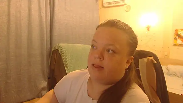 Snapshot of Janiffer_MiMi chatting on March 2025 07:57:02 PM Janiffer MiMi online show from March 2025 07:57:02 PM