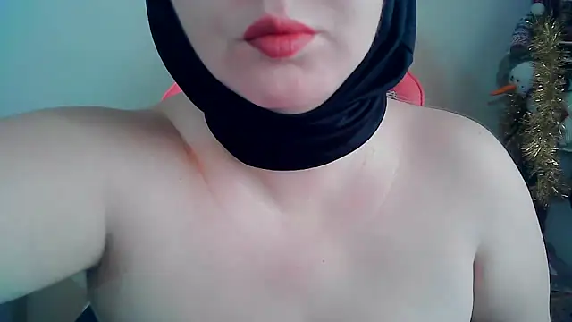 Snapshot of PinkPudding chatting on December 2024 09:01:01 AM PinkPudding online show from December 2024 09:01:01 AM