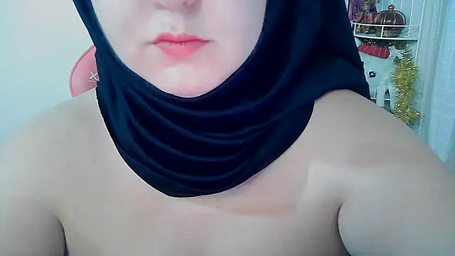 Snapshot of PinkPudding chatting on December 2024 06:28:02 PM PinkPudding online show from December 2024 06:28:02 PM