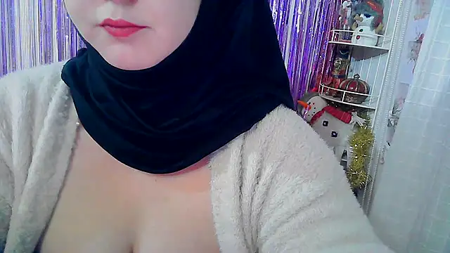 Snapshot of PinkPudding chatting on December 2024 07:00:02 PM PinkPudding online show from December 2024 07:00:02 PM