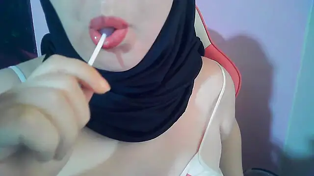 Snapshot of PinkPudding chatting on September 2025 12:05:01 PM PinkPudding online show from September 2025 12:05:01 PM