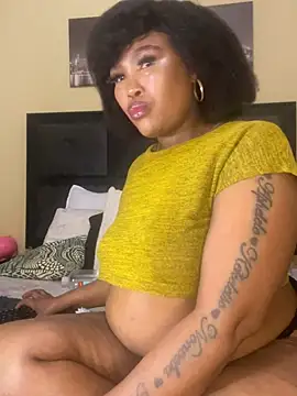 Snapshot of BADFATASS85 chatting on May 2026 09:16:01 PM BADFATASS85 online show from May 2026 09:16:01 PM