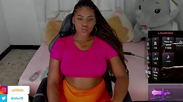 Snapshot of HollyJorda chatting on March 2025 07:25:01 PM HollyJorda online show from March 2025 07:25:01 PM