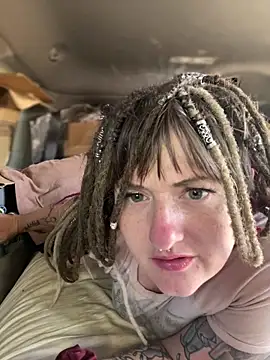 1-800-FUCKYOU online show from September 2025 08:31:01 PM