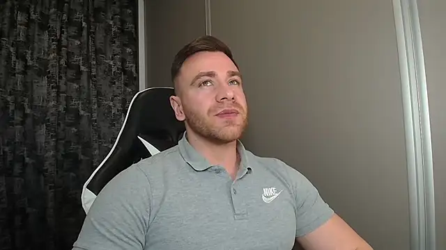 Thori92 online show from April 2026 04:44:02 PM