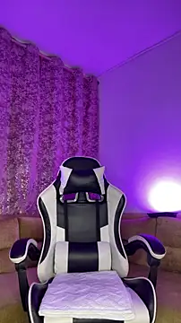 JacoboSwam online show from November 2025 09:42:01 AM