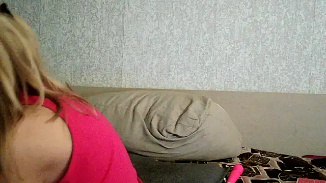 Snapshot of ValeriaLight chatting on October 2025 03:10:02 AM ValeriaLight online show from October 2025 03:10:02 AM