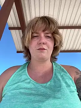 Lizzyloo online show from February 2025 06:02:01 PM