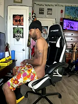 Snapshot of spideyzaddy chatting on September 2025 10:02:01 PM spideyzaddy online show from September 2025 10:02:01 PM