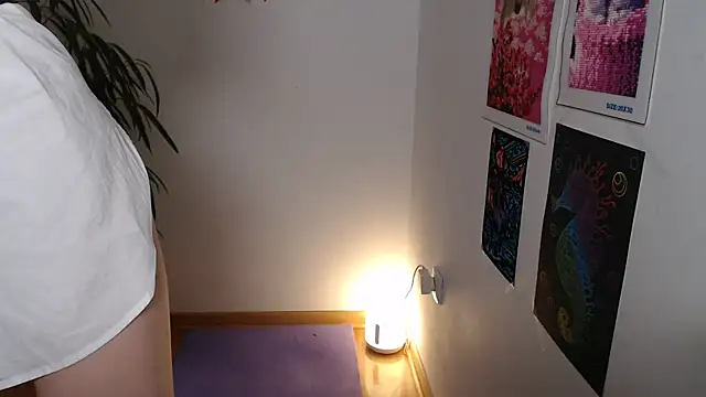 Snapshot of Michelle_Melnss chatting on December 2024 07:27:01 AM Michelle Melnss online show from December 2024 07:27:01 AM