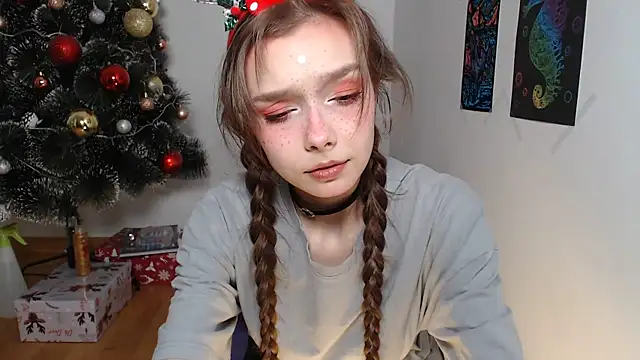 Snapshot of Michelle_Melnss chatting on December 2024 05:52:02 AM Michelle Melnss online show from December 2024 05:52:02 AM