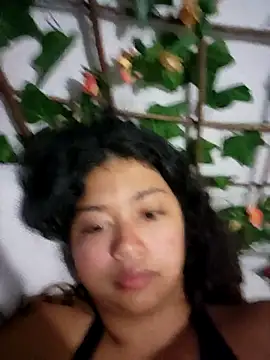 Peach Girll online show from November 2025 11:10:02 AM