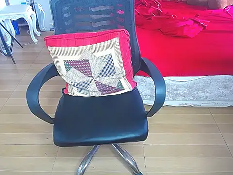 Makemypussysquirt-tsunami online show from October 2025 08:37:01 AM