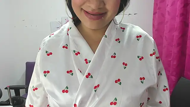 Snapshot of Cloe_35 chatting on February 2025 03:38:01 PM Cloe 35 online show from February 2025 03:38:01 PM