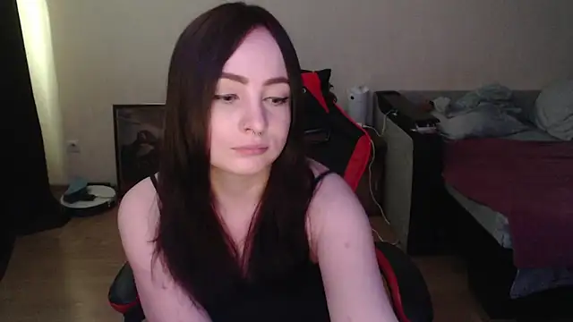 Laralianna online show from March 2026 09:56:02 AM