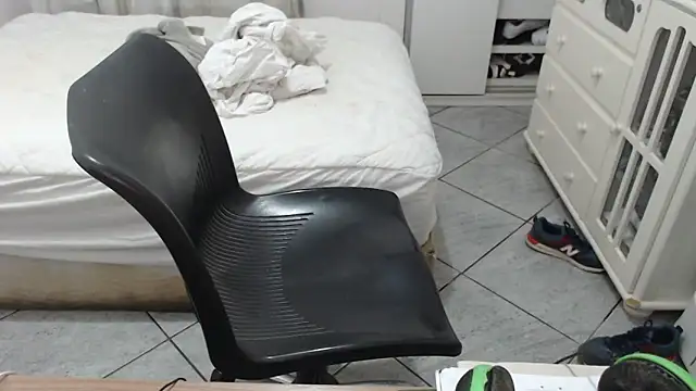 MysterBearMG online show from October 2025 12:31:02 AM