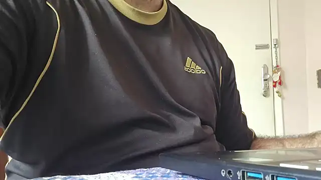 MysterBearMG online show from December 2025 04:47:02 PM