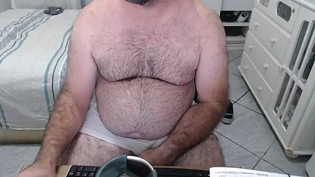 MysterBearMG online show from February 2026 03:45:02 AM