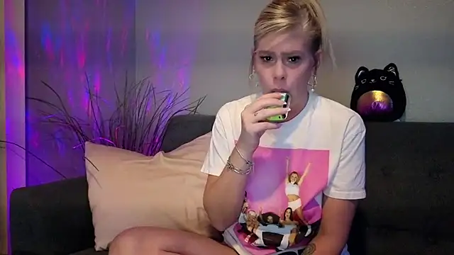 Lexi Shocker online show from September 2025 05:55:02 AM