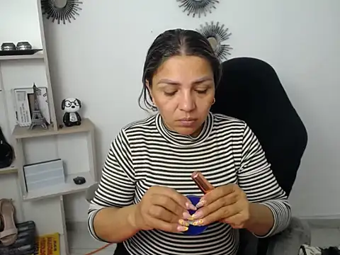 Snapshot of cum_bigass chatting on June 2026 12:15:02 PM cum bigass online show from June 2026 12:15:02 PM