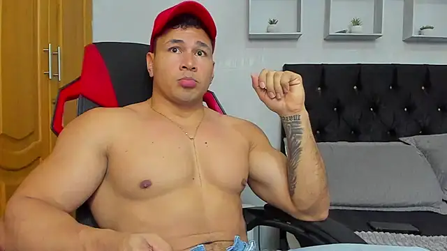 tyler hank01 online show from June 2026 07:02:02 PM