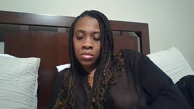 Snapshot of MsJuicy chatting on December 2025 01:18:02 PM MsJuicy online show from December 2025 01:18:02 PM