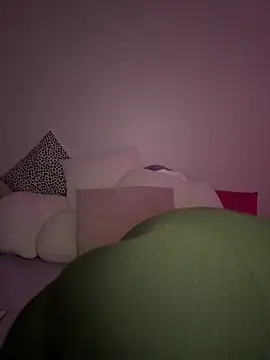 Snapshot of EmmieRae chatting on February 2025 09:49:01 PM EmmieRae online show from February 2025 09:49:01 PM