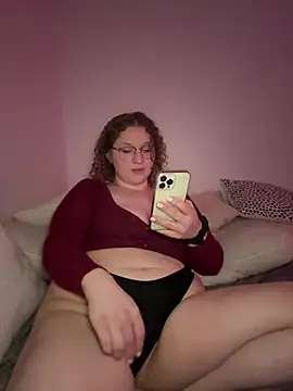 Snapshot of EmmieRae chatting on March 2025 11:58:01 AM EmmieRae online show from March 2025 11:58:01 AM