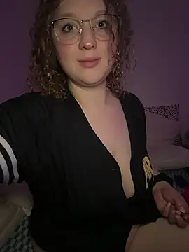 Snapshot of EmmieRae chatting on March 2025 01:18:01 PM EmmieRae online show from March 2025 01:18:01 PM