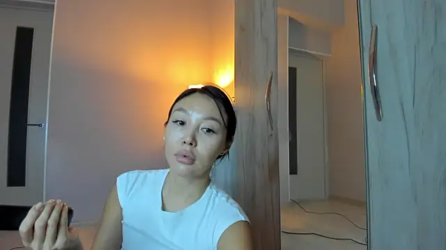 keiko hot online show from April 2026 10:04:01 PM