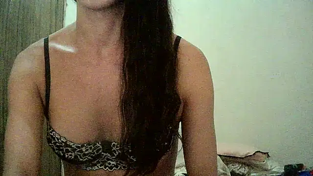 Snapshot of AlexiaDuucan chatting on December 2024 02:59:02 PM AlexiaDuucan online show from December 2024 02:59:02 PM