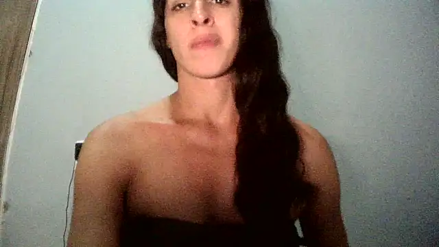 Snapshot of AlexiaDuucan chatting on January 2025 03:07:01 PM AlexiaDuucan online show from January 2025 03:07:01 PM