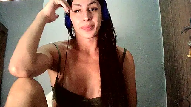 Snapshot of AlexiaDuucan chatting on September 2025 01:57:02 PM AlexiaDuucan online show from September 2025 01:57:02 PM