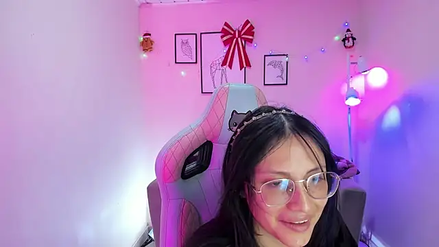 Snapshot of Kyomi_chang chatting on December 2024 01:12:02 PM Kyomi chang online show from December 2024 01:12:02 PM