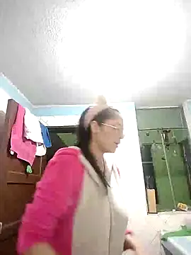Snapshot of Kyomi_chang chatting on December 2024 10:16:01 PM Kyomi chang online show from December 2024 10:16:01 PM