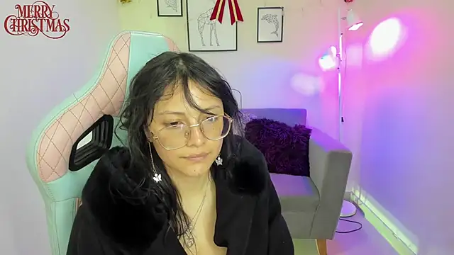 Snapshot of Kyomi_chang chatting on December 2024 12:23:02 PM Kyomi chang online show from December 2024 12:23:02 PM
