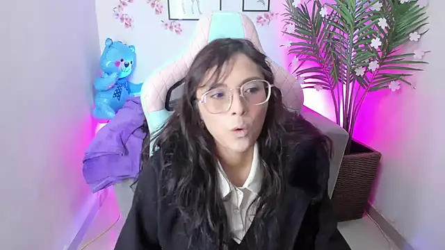 Snapshot of Kyomi_chang chatting on March 2025 12:53:02 PM Kyomi chang online show from March 2025 12:53:02 PM