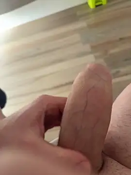 MagicKenzo99 online show from February 2026 11:59:01 AM