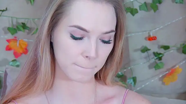 GentleRossi online show from October 2025 09:36:01 PM