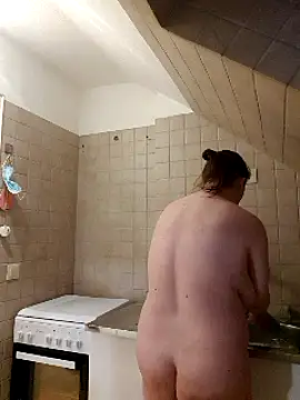 Snapshot of saharaheiss chatting on February 2025 05:36:02 PM saharaheiss online show from February 2025 05:36:02 PM