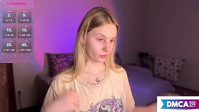 Snapshot of Chanel_Gill chatting on December 2024 08:21:02 PM Chanel Gill online show from December 2024 08:21:02 PM