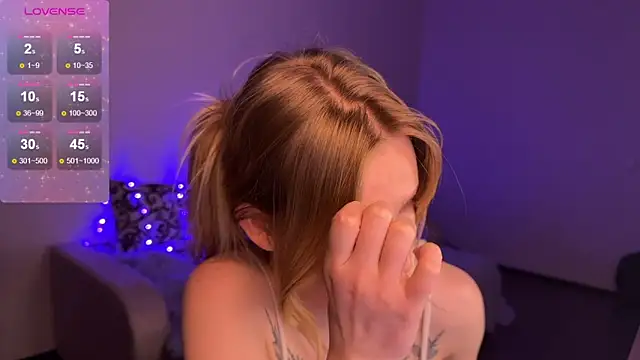 Snapshot of Chanel_Gill chatting on January 2025 06:01:02 PM Chanel Gill online show from January 2025 06:01:02 PM