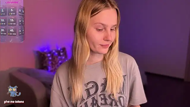 Snapshot of Chanel_Gill chatting on January 2025 08:43:02 PM Chanel Gill online show from January 2025 08:43:02 PM