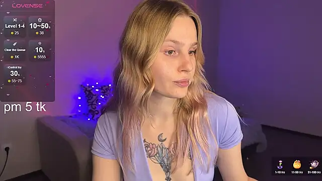 Snapshot of Chanel_Gill chatting on February 2025 06:49:02 PM Chanel Gill online show from February 2025 06:49:02 PM