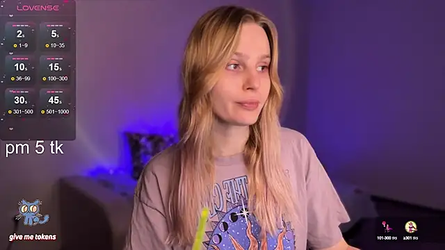 Snapshot of Chanel_Gill chatting on February 2025 08:56:01 PM Chanel Gill online show from February 2025 08:56:01 PM